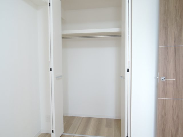 エターナ千里丘の収納|写真は同マンション別部屋