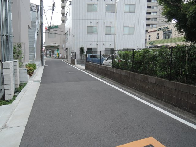 エターナ千里丘の周辺