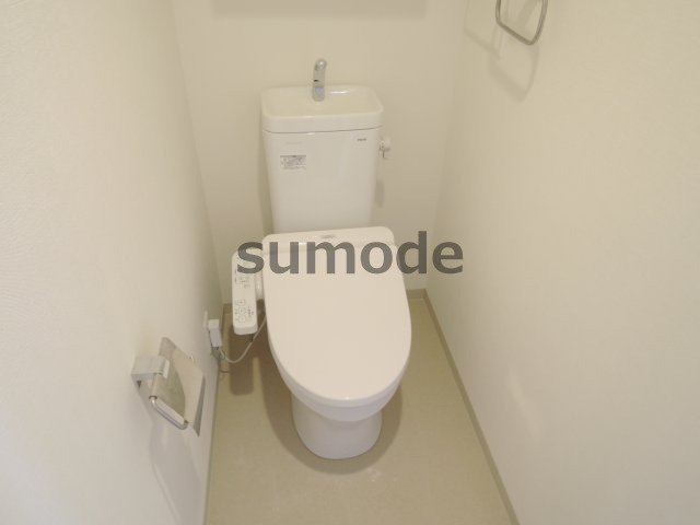 エターナ千里丘のトイレ|写真は同マンション別部屋