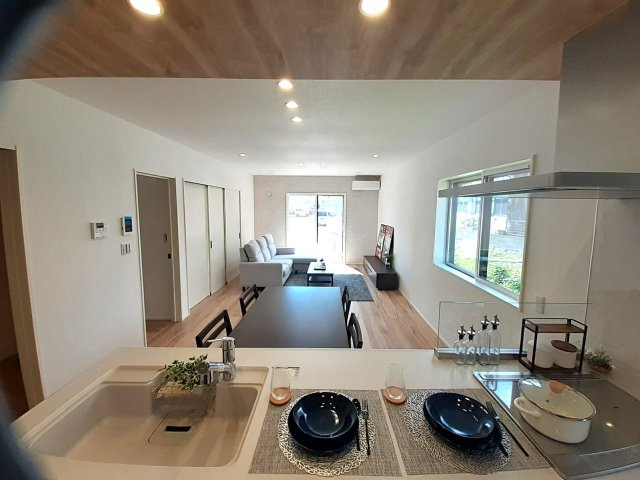 熊本市南区野田２丁目の中古一戸建のキッチン