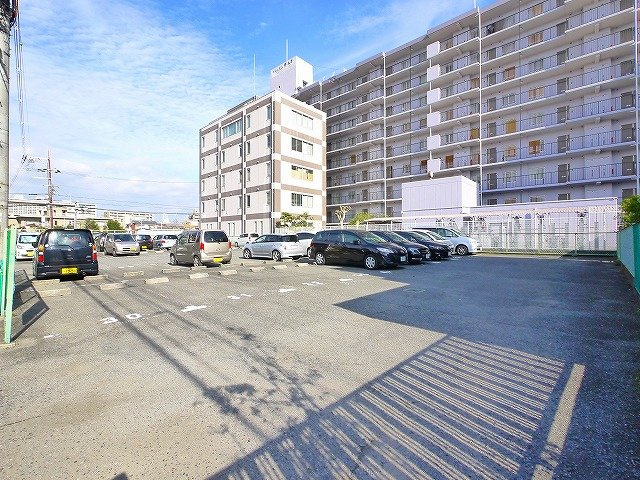 朝日屋モータープール