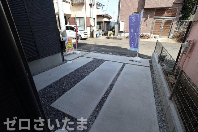 《仲介手数料無料》志木市中宗岡２丁目15-45新築一戸建てグラファーレの駐車場