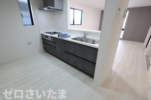 《仲介手数料無料》志木市中宗岡２丁目15-45新築一戸建てグラファーレのキッチン