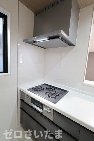 《仲介手数料無料》志木市中宗岡２丁目15-45新築一戸建てグラファーレのキッチン