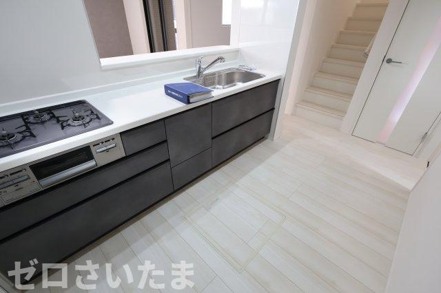 《仲介手数料無料》志木市中宗岡２丁目15-45新築一戸建てグラファーレのキッチン
