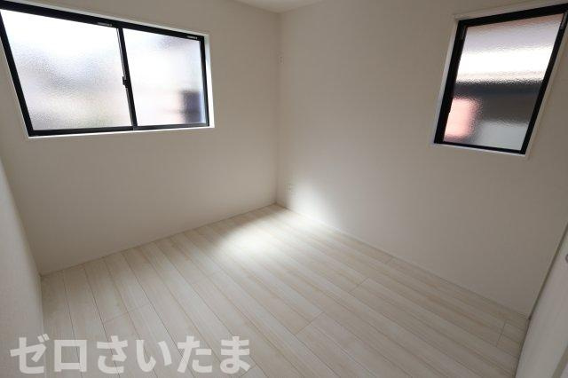 《仲介手数料無料》志木市中宗岡２丁目15-45新築一戸建てグラファーレの洋室