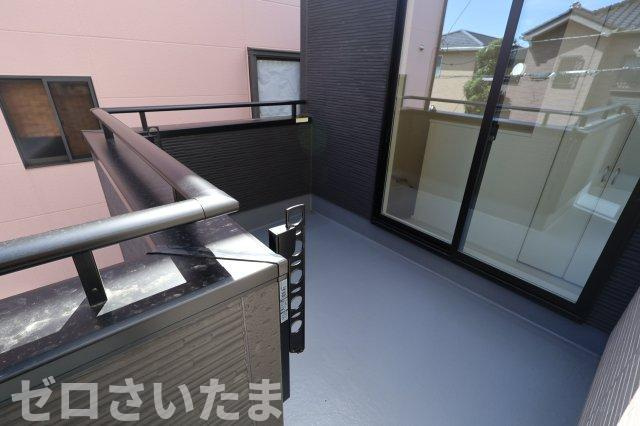《仲介手数料無料》志木市中宗岡２丁目15-45新築一戸建てグラファーレのバルコニー