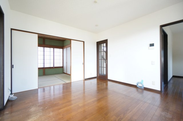 市原市古市場貸家の居間・リビング|ご見学・ご契約時の送迎可能！