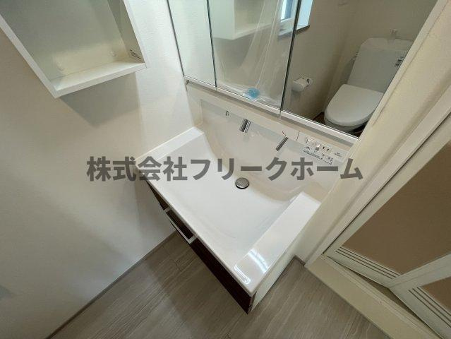 武蔵野市吉祥寺北町１丁目のテラスの洗面所