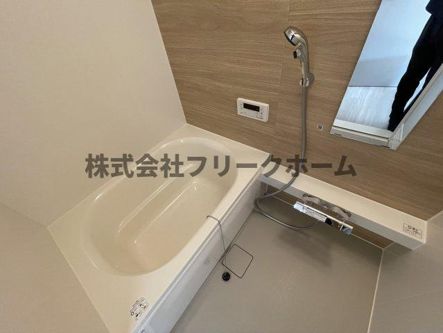 武蔵野市吉祥寺北町１丁目のテラスの浴室