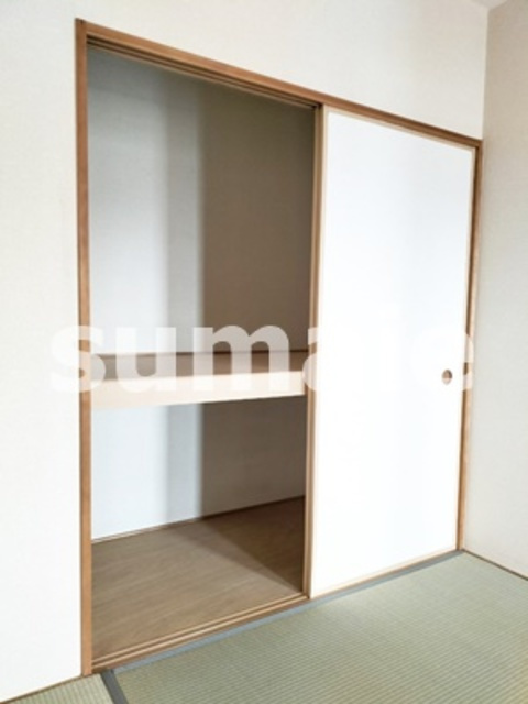 フローラ浦和の収納|しっかり収納できる押入れ。