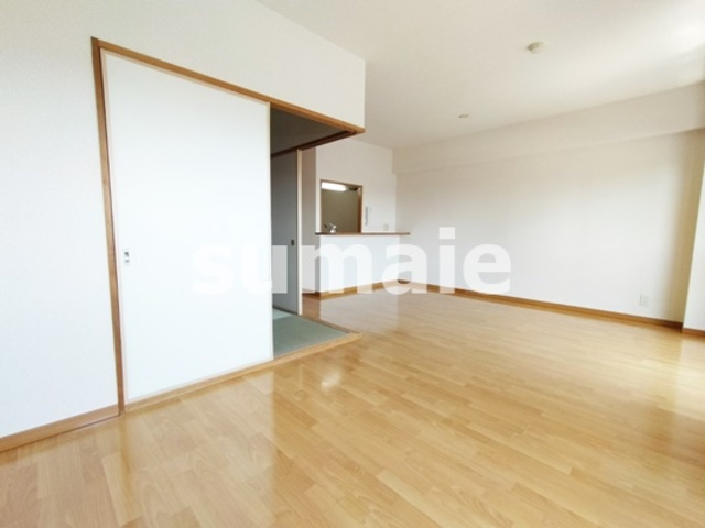 フローラ浦和の洋室|フローリングきれいです！