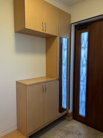 阿見町鈴木の玄関|玄関・シューズボックスの写真です。