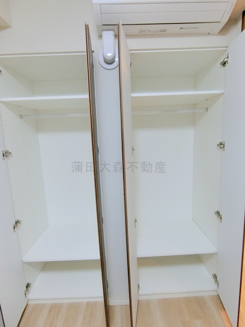 Live Casa千鳥町の収納|洋室3.7帖収納　クローゼット