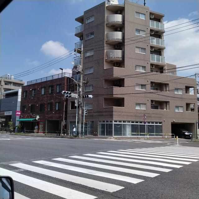 カザルススクエアの外観