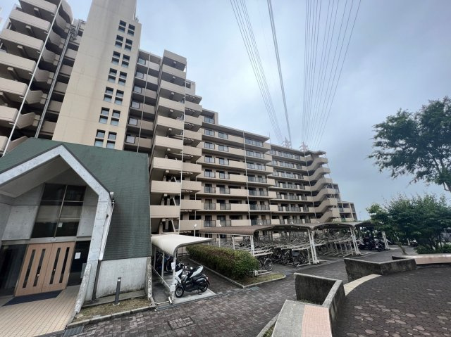 和泉市室堂町の中古マンションの外観