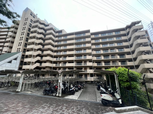 和泉市室堂町の中古マンションの外観|家探しはどうやってするの？から資金のことや住宅ローン、税金や制度のことまで住宅の難しいことをわかりやすく説明いたします♪