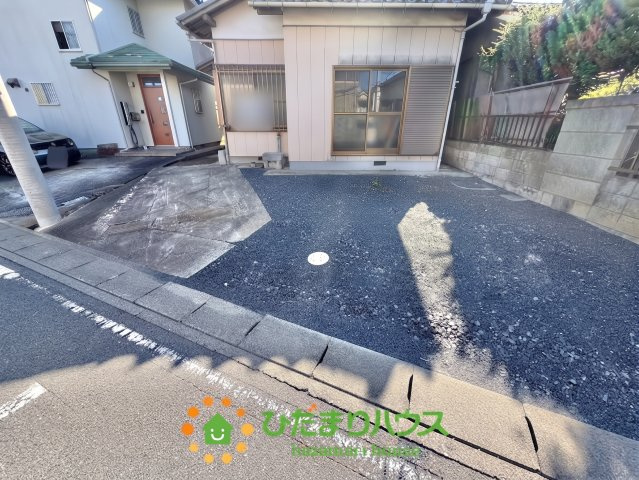 加須市礼羽１期　中古一戸建ての駐車場