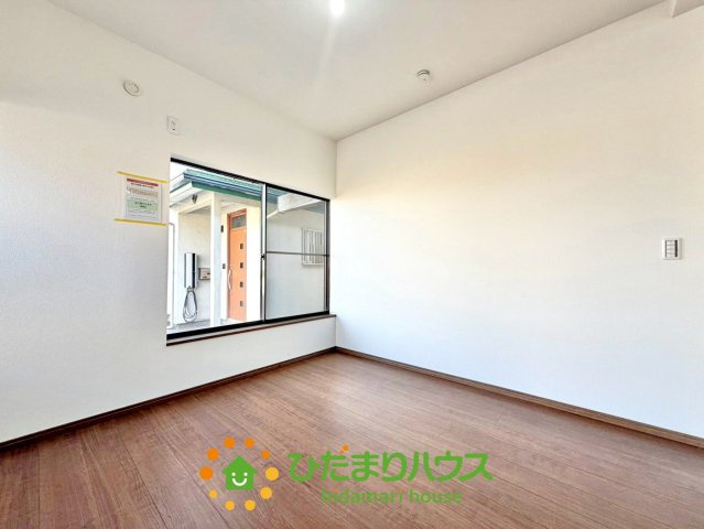 加須市礼羽１期　中古一戸建ての居間・リビング