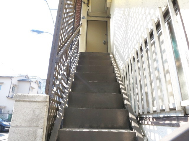 ハイムＴのその他共用部分|敷地内階段です！！