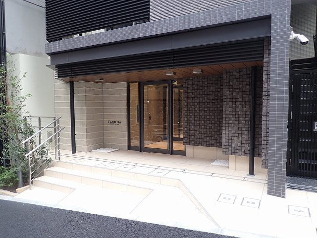 クラリティ文京湯島のエントランス