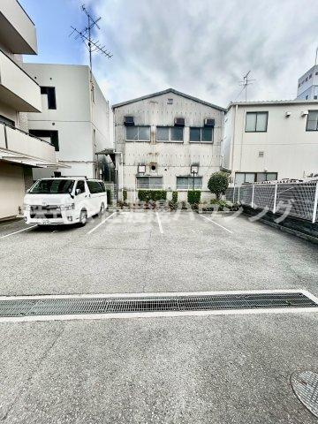 シュワーブ裏垣の駐車場