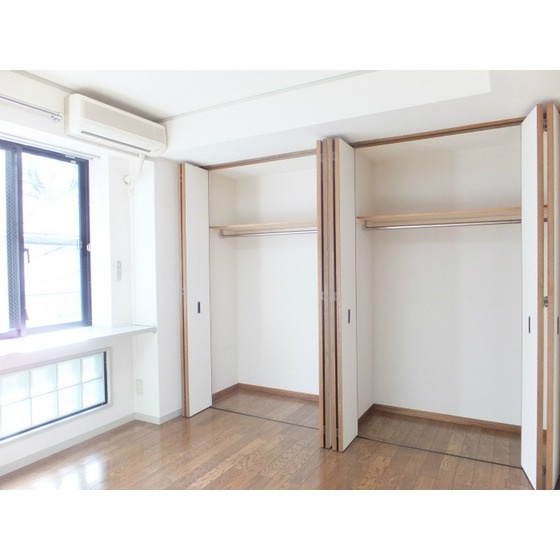 SELECT神楽坂の居間・リビング|こちらのリビングで趣味の時間をお楽しみください