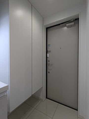 グランピア四谷の玄関|毎日通る玄関はこちらです