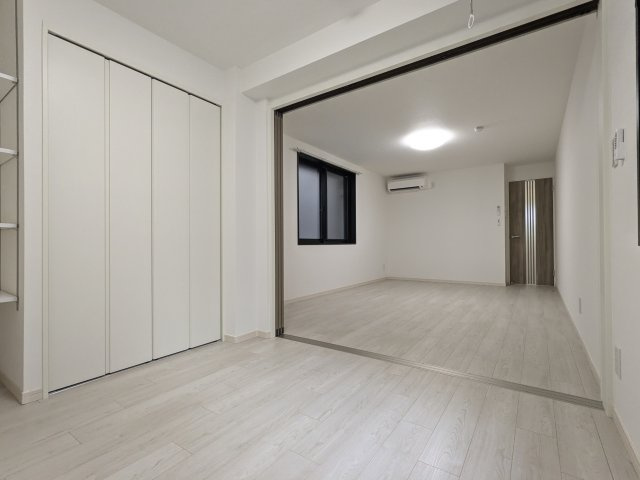 グランピア四谷の居間・リビング|ゆったり過ごせるリビングです