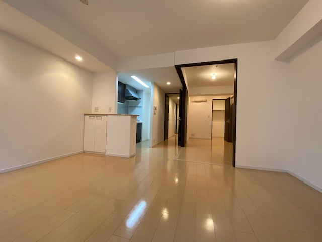 プライムアーバン日本橋大伝馬町の居間・リビング|ゆったり過ごせるリビングです