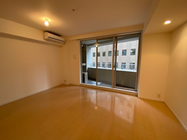 プライムアーバン日本橋大伝馬町の居間・リビング|こちらのリビングで趣味の時間をお楽しみください