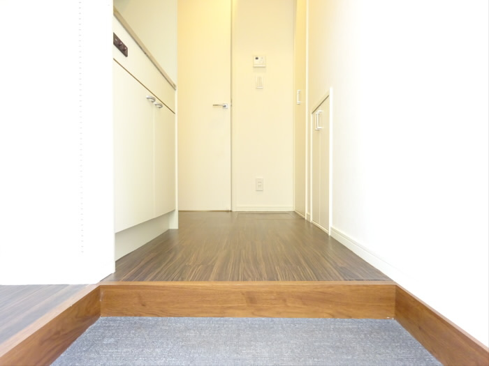 モダンフォルム永福の玄関