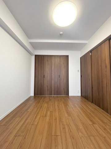 ライオンズマンション市川広尾の洋室