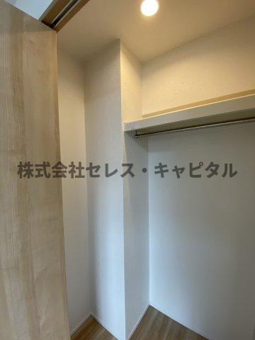 今川団地38号棟の内装|明るい室内です