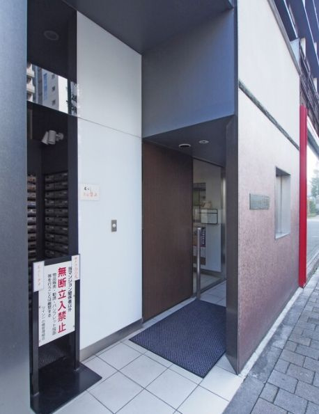 ツイン一の橋1号棟のエントランス