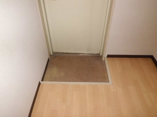 エクセレンス六甲の玄関