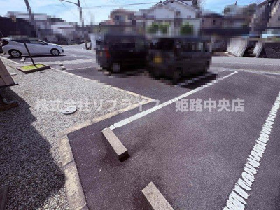 【駐車場】 | エルドール五番館 | 駐車場があります