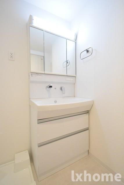 エターナ千里丘の洗面所|コンパクトで使いやすい洗面所