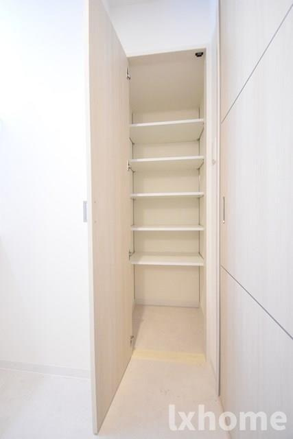 エターナ千里丘の収納|便利な収納スペースです