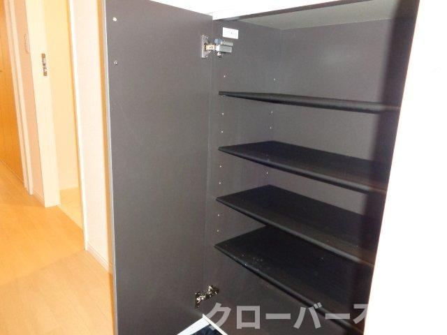ビタローマの玄関|下駄箱