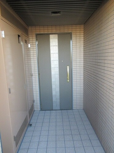 ライオンズヒルズ田端不動坂の玄関|アルコープ付き玄関※前回募集時2020年8月の写真