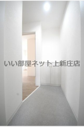 アート千里山月が丘の玄関