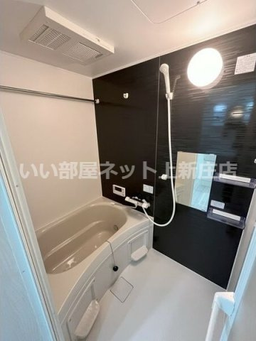 アート千里山月が丘の浴室