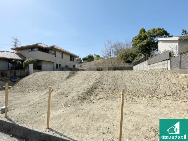 ●奈良市千代ヶ丘　第3期　新築一戸建ての外観|ご案内の際は現地集合はもちろん、ご自宅の送迎や最寄りの駅迄のお迎え等お気軽にご相談ください。