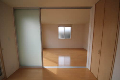 【洋室】 | シャーメゾン彩都A