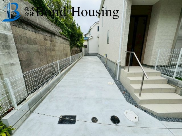 教育施設徒歩15分圏内　南多聞台5丁目　新築3区画　A号棟のバルコニー