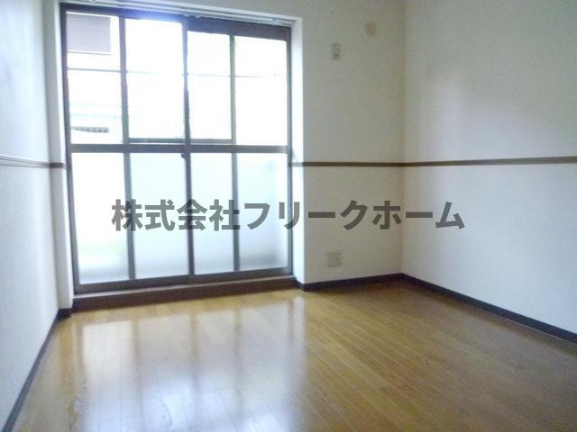 西東京市新町４丁目の賃貸マンションの居間・リビング