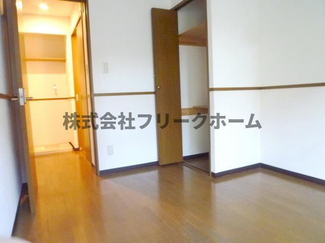 西東京市新町４丁目の賃貸マンションの収納