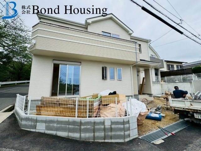 角地に付き開放感あり　南多聞台5丁目　新築3区画　C号棟の外観