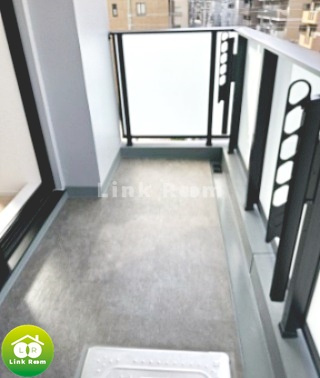 クレヴァンス両国サウスのバルコニー